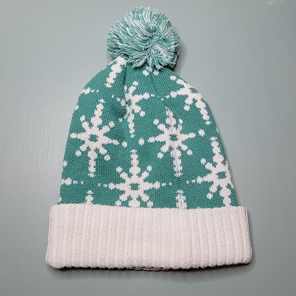 Patagonia Powder Town Puff Ball Beanie Teal and White Snowflake One Size